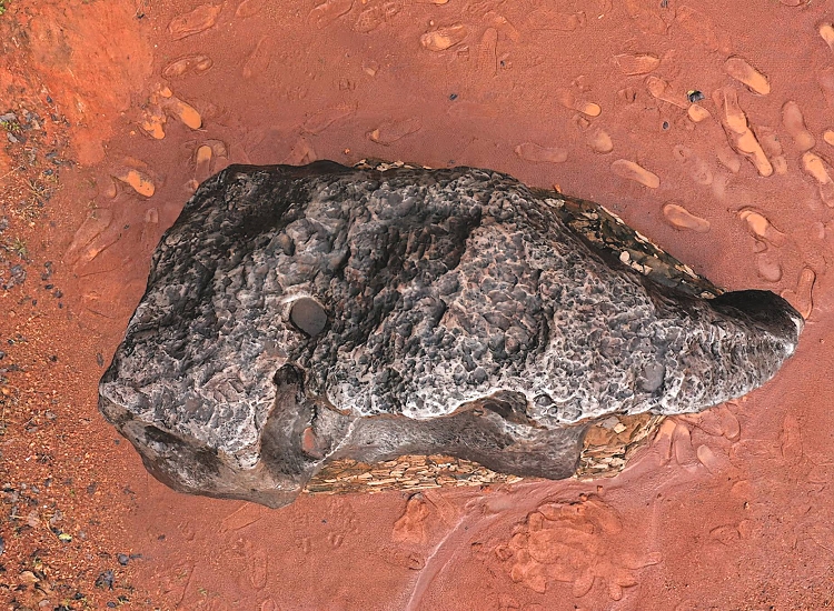 Mbozi Meteorite – photo 4