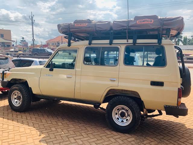 Toyota Land Cruiser extended safari